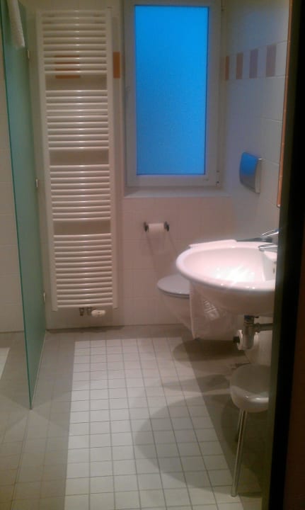 Blitzsauberes Badezimmer Hotel am Froschbächel