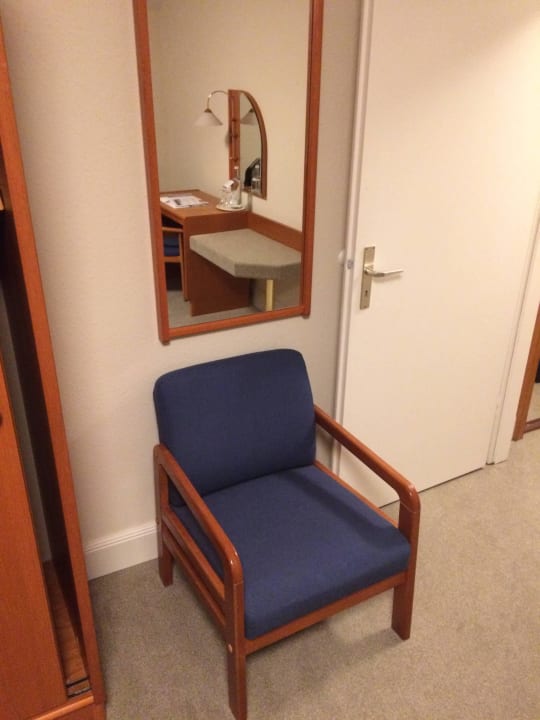 Zimmer rechte Seite Kleinhuis Hotel Mellingburger Schleuse