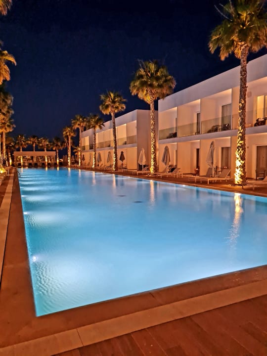 Pool White Dreams Resort & Anex