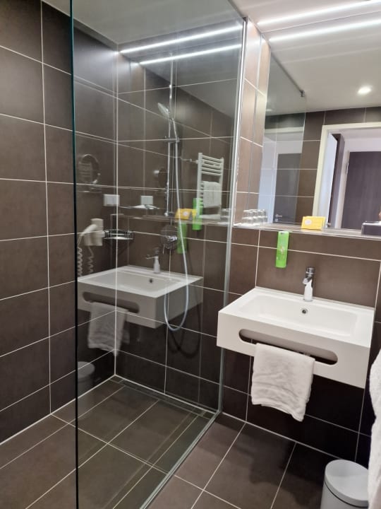 Zimmer JUFA Hotel Hamburg HafenCity