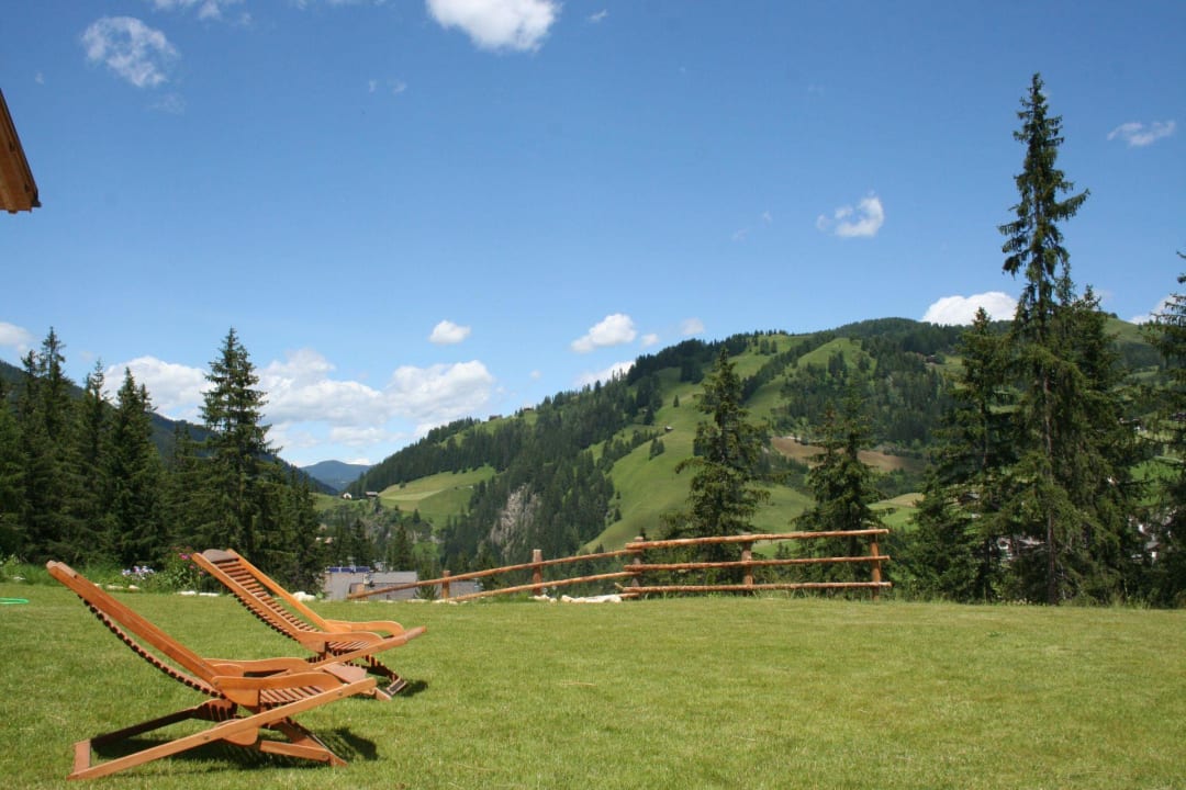 Vista da giardino Hotel Garni Ciasa Urban