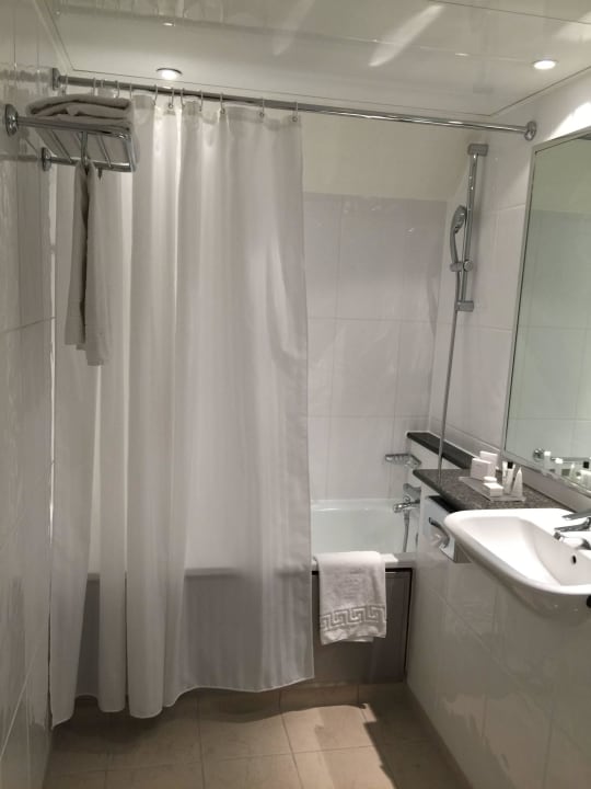 Bad Zimmer 249 Crowne Plaza ® Hamburg - City Alster