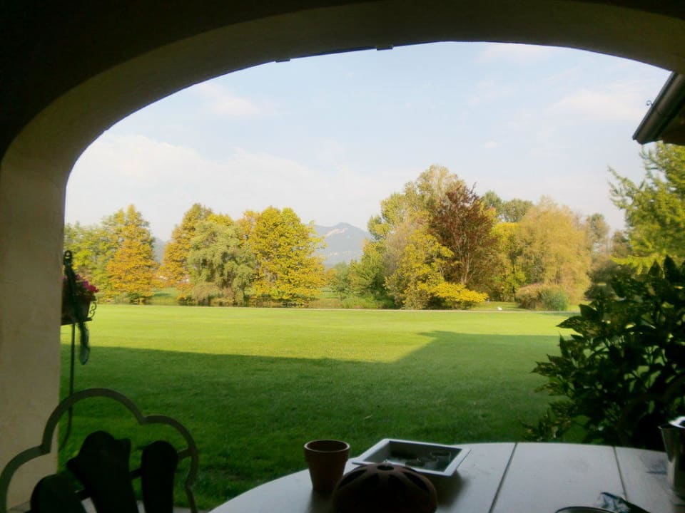 Blick von der Terrasse Relais de Charme Le Videlle