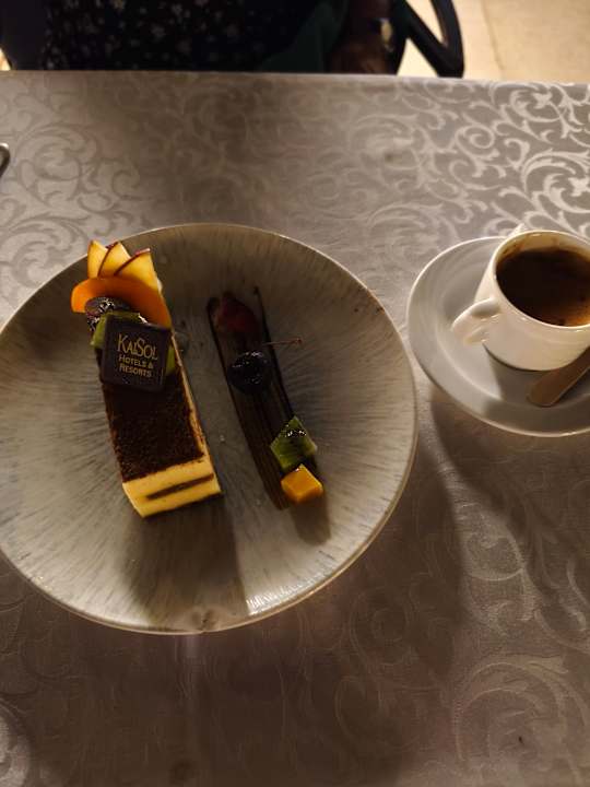 Gastro Kaisol Romance Resort