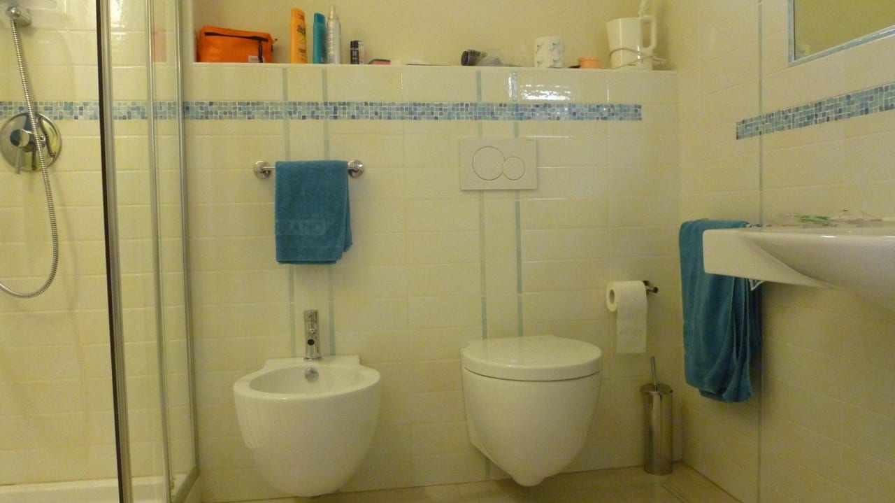 Bad Komfortzimmer Hotel Villaggio Il Gabbiano