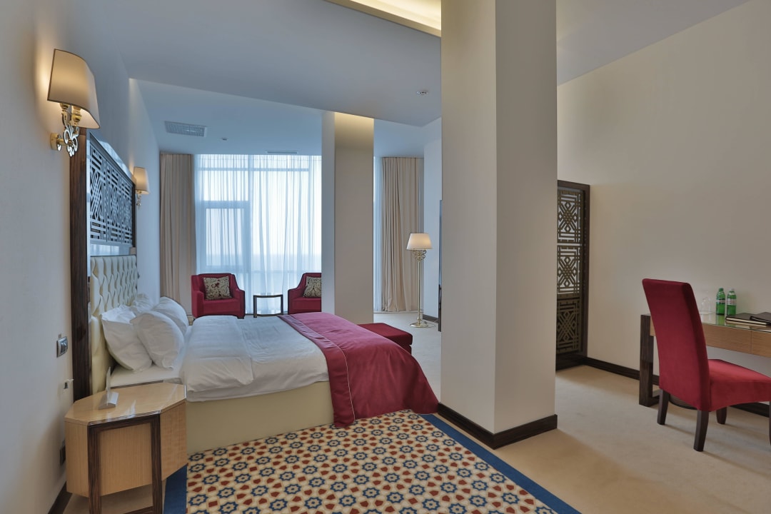 Superior columns KADORR Hotel Resort & Spa Odessa