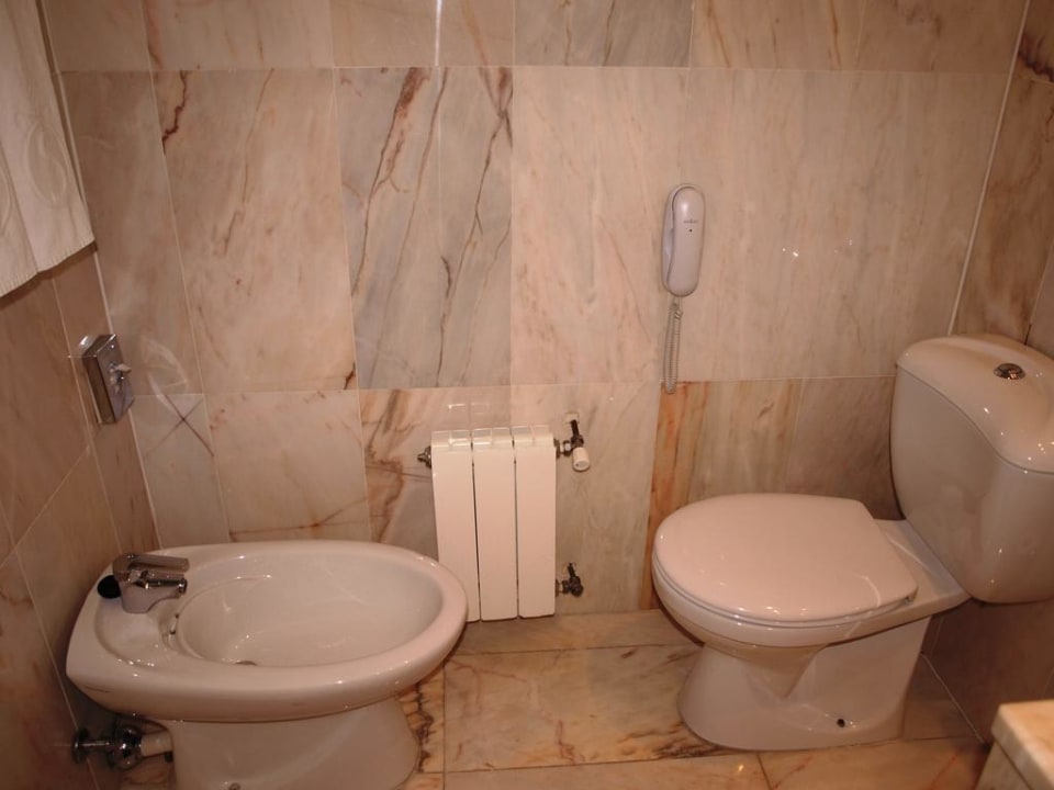 Badezimmer Sallés Hotel Pere IV