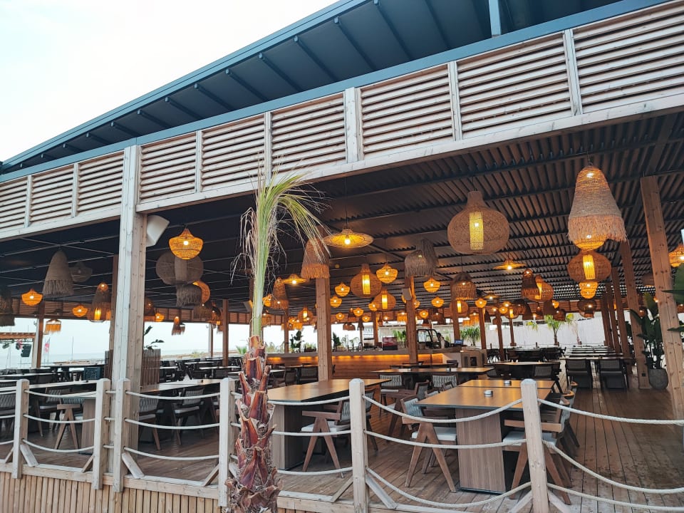 Gastro Jacaranda Luxury Resort