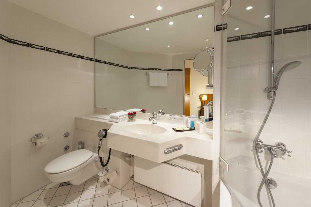 Zimmer Hotel Dorint Charlottenhof Halle