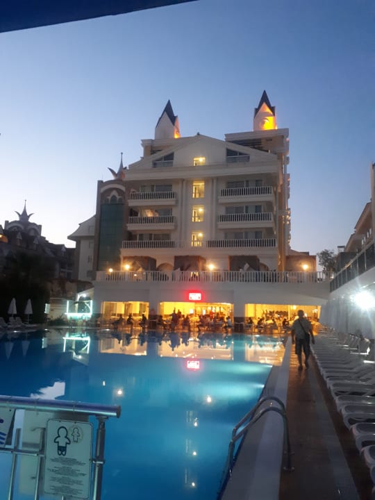 Außenansicht Dream World Resort & Spa