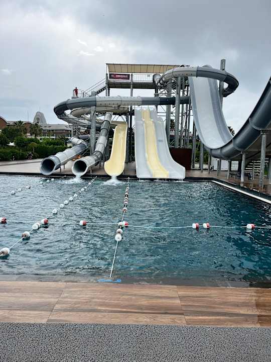 Pool Jacaranda Luxury Resort