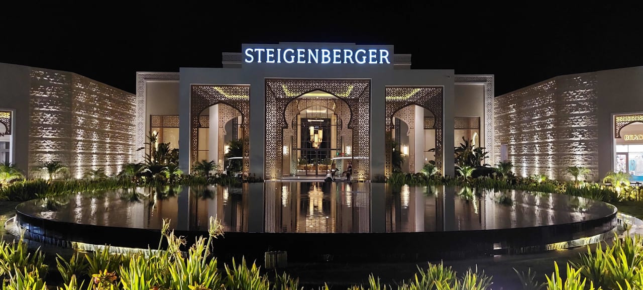 Außenansicht Steigenberger Resort Ras Soma