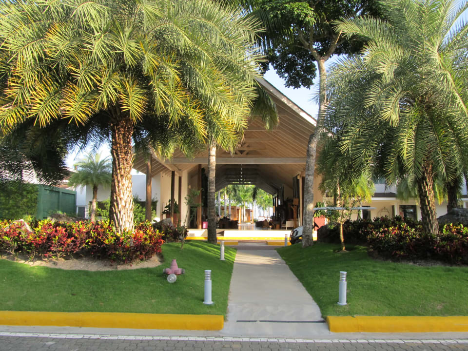 Lobby Viva V Samana by Wyndham – Adults Only