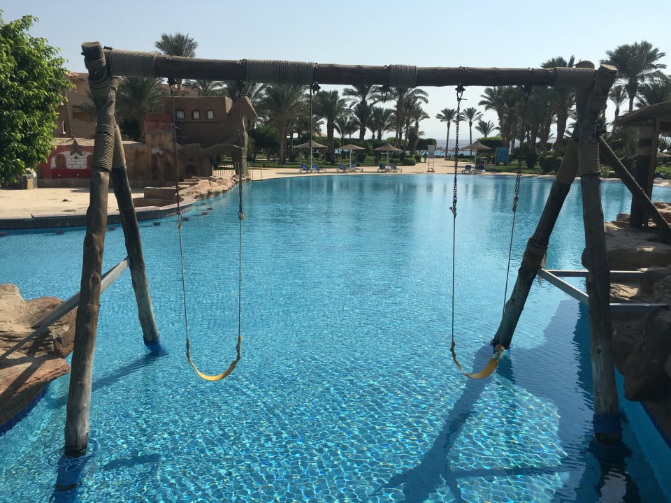 Pool Pyramisa Beach Resort Sahl Hasheesh