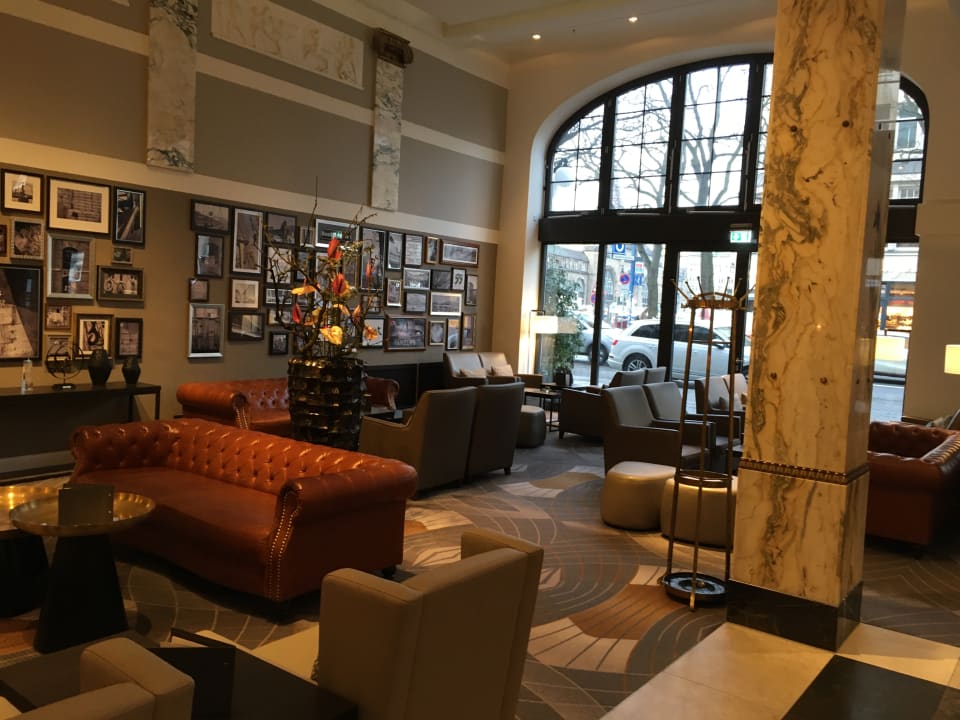Lobby Reichshof Hamburg