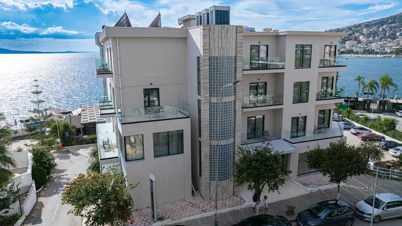 Außenansicht Grand Hotel Saranda