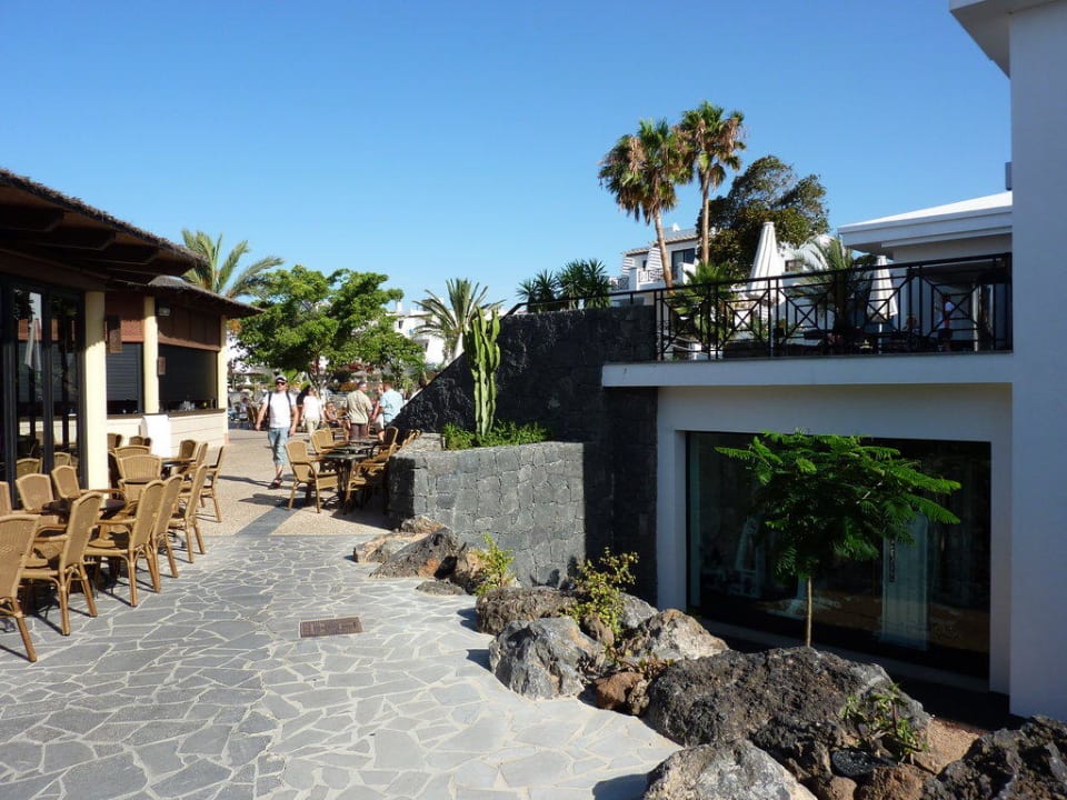 Blick auf Poolbar allsun App.-Hotel Albatros