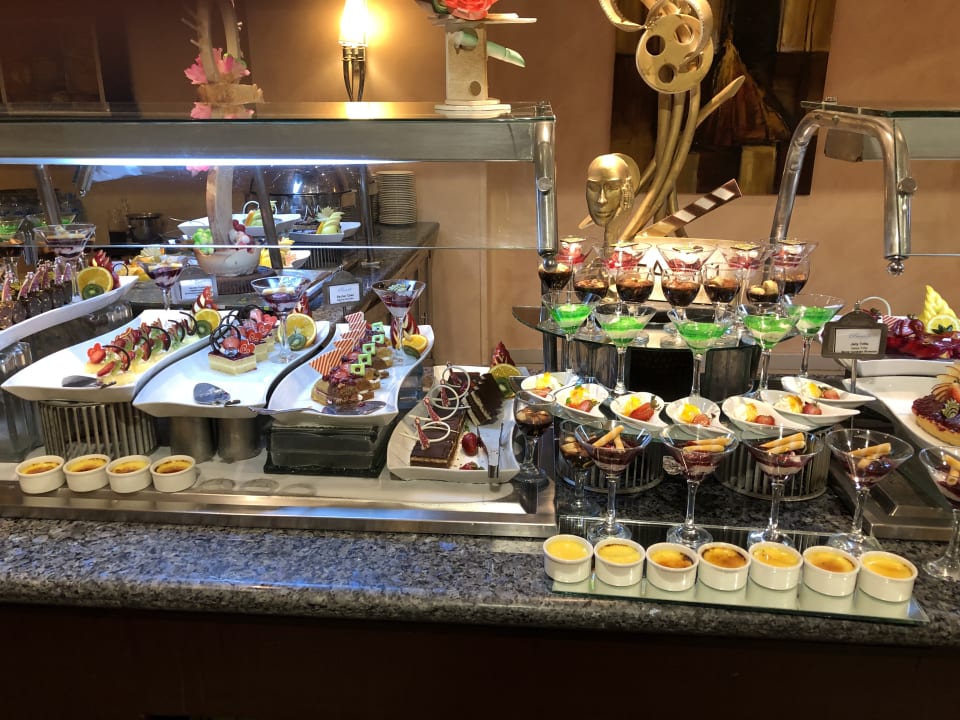 Gastro Premier Le Reve Hotel & Spa