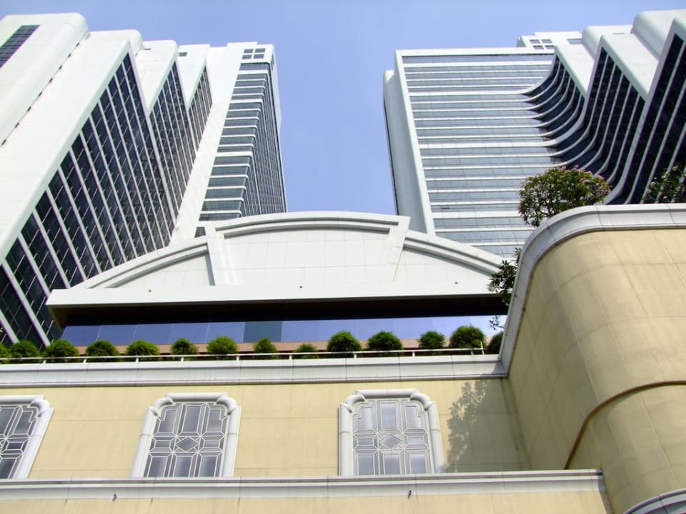 Imposante Erscheinung auch von außen Bangkok Marriott Marquis Queen's Park