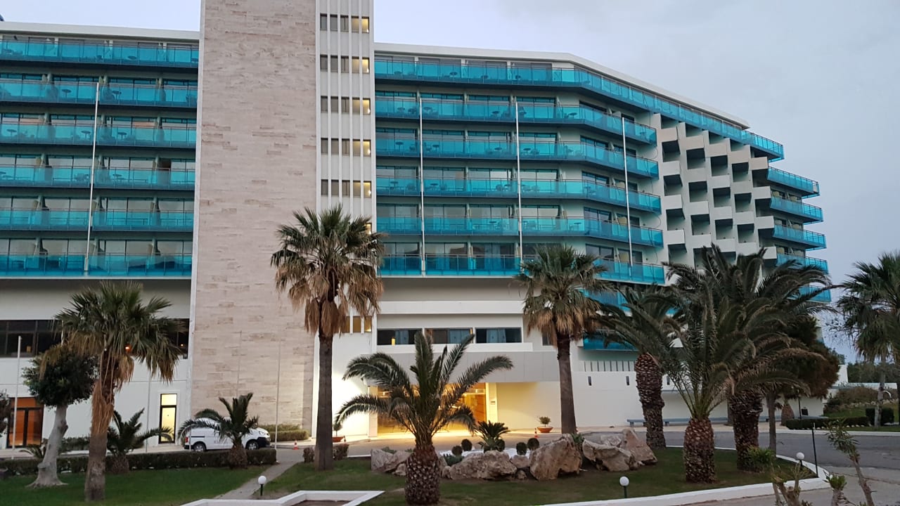 Außenansicht Hotel Calypso Beach