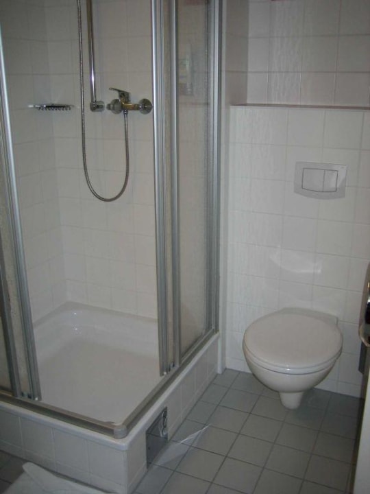 Bad Premier Inn Wien City Hauptbahnhof