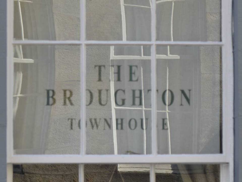 Außenansicht des Hotels The Broughton Hotel