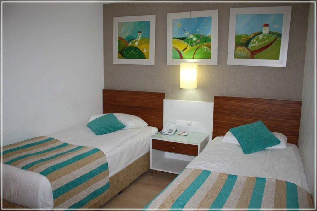 Kinderzimmer im 2-Raum-Familienzimmer Sunis Evren Beach Resort Hotel & Spa