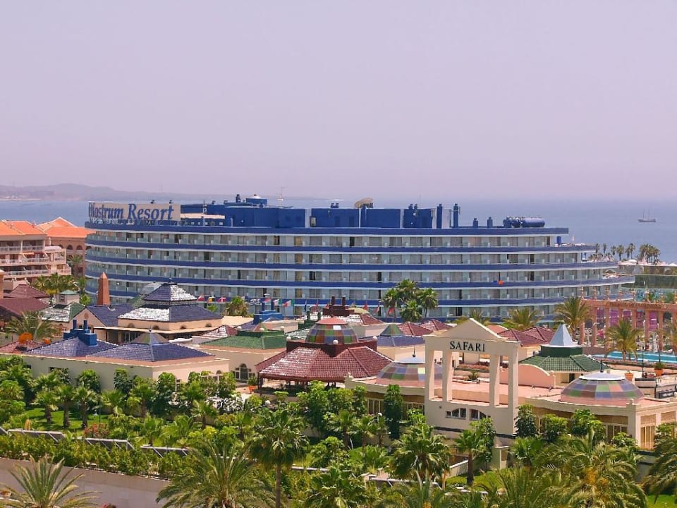 Panorama-Blick auf Mare Nostrum Complex  (4 Hotels) Mediterranean Palace Hotel
