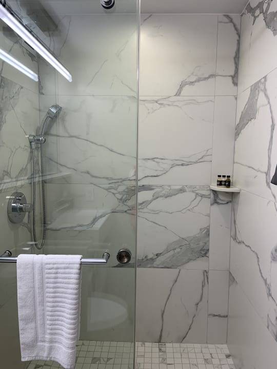 Zimmer Aliz Hotel Times Square