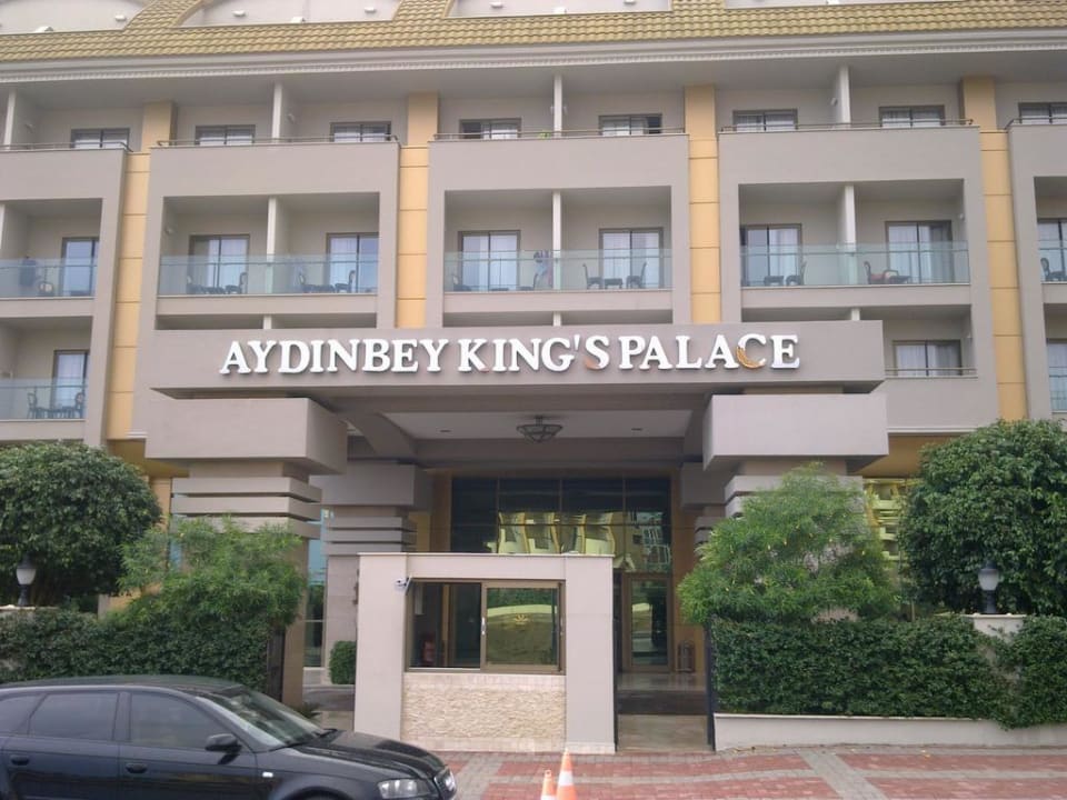Der Haupteingang Aydinbey Kings Palace & Spa