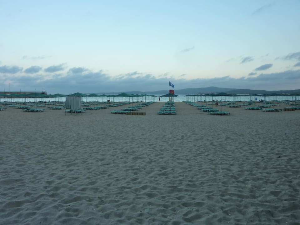 Hier wurden jeden Abend penibel die Liegen gerückt Duni Royal Holiday Village