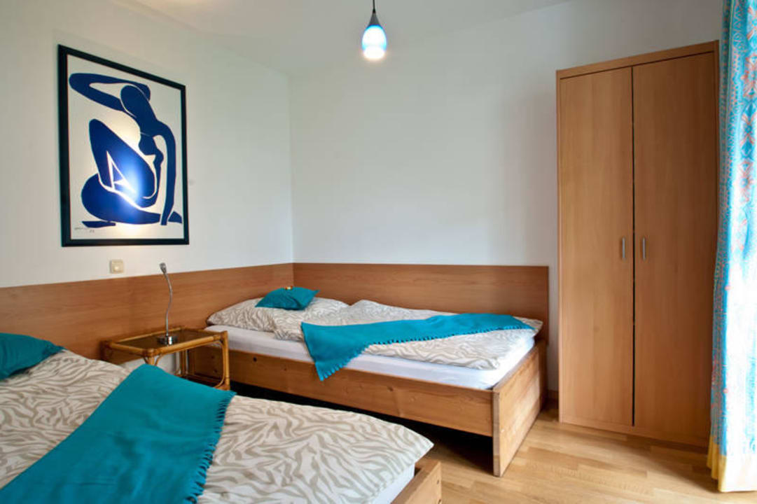 Stauraum im Schlafzimmer  Ferienwohnung Haus Anita