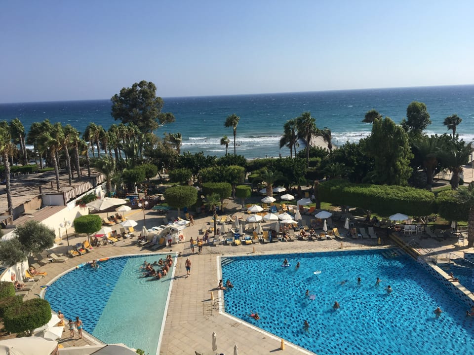 Pool Elias Beach Hotel