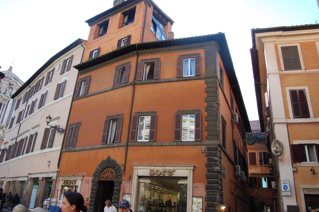 Hotel von aussen Fontana Hotel Rome