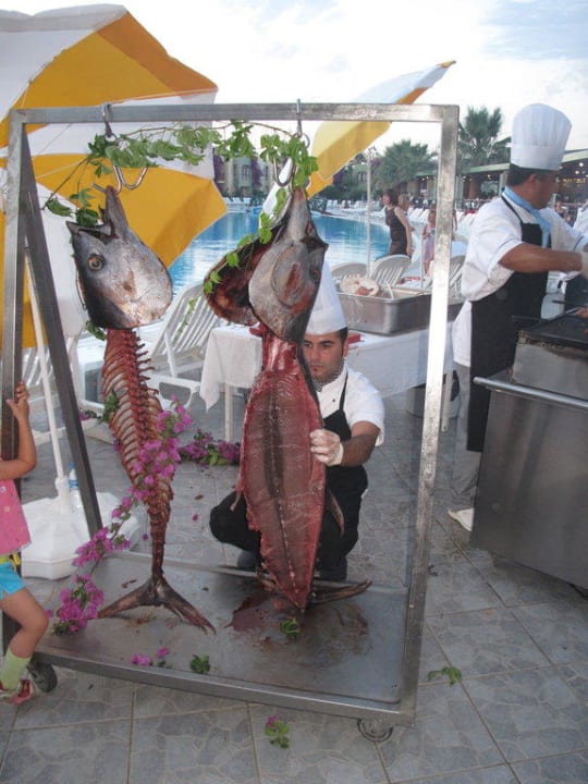 Buffet VONRESORT Golden Beach