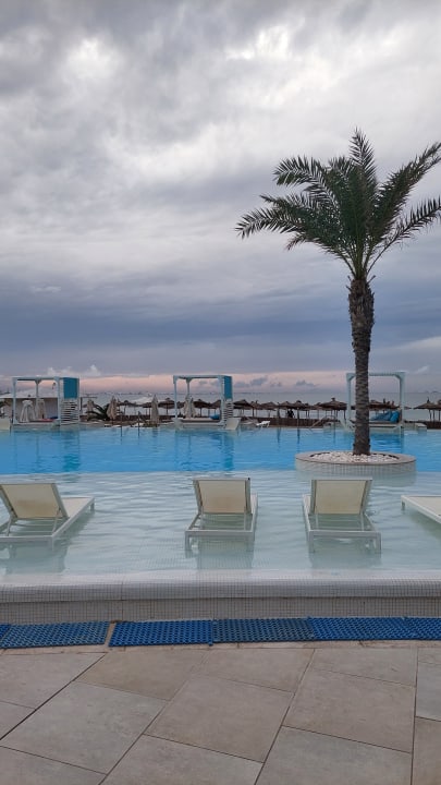 Pool Iberostar Selection Kuriat Palace