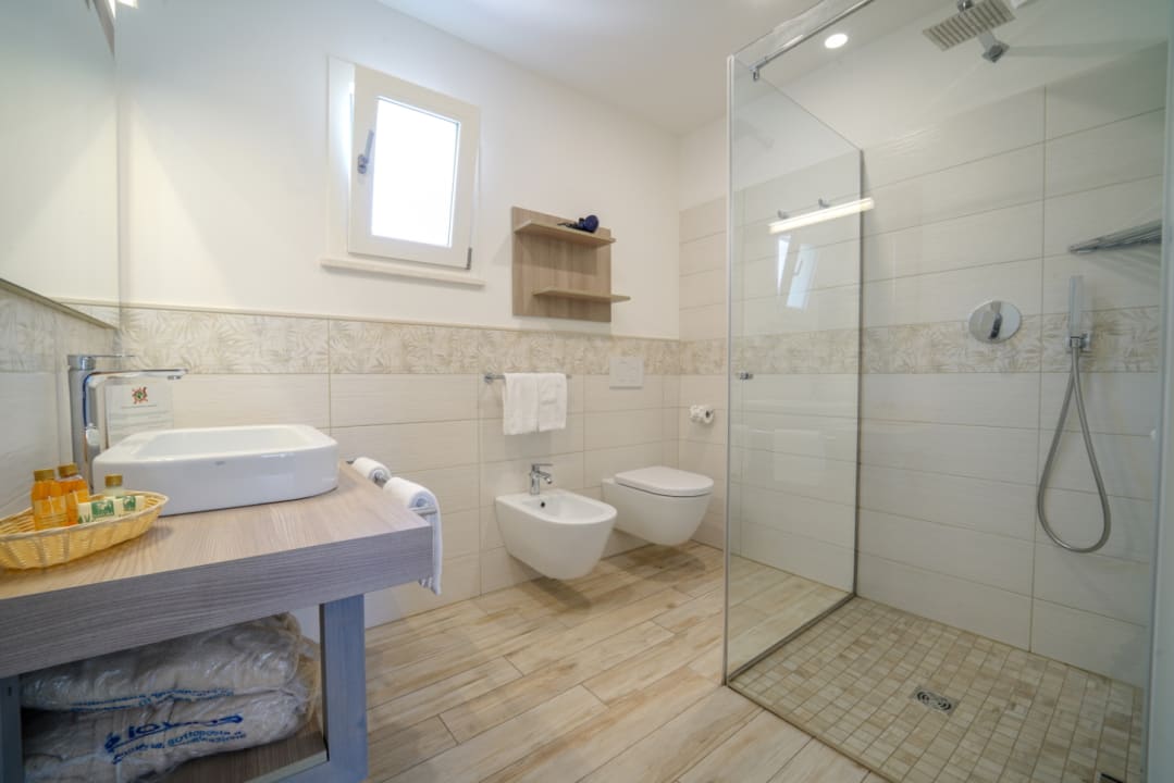 Zimmer Baia Del Godano Resort & Spa