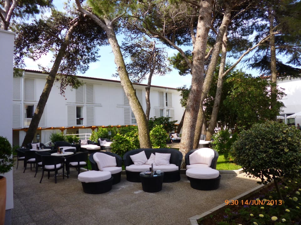 Gemütliche Loungesessel Valamar Sanfior Hotel & Casa