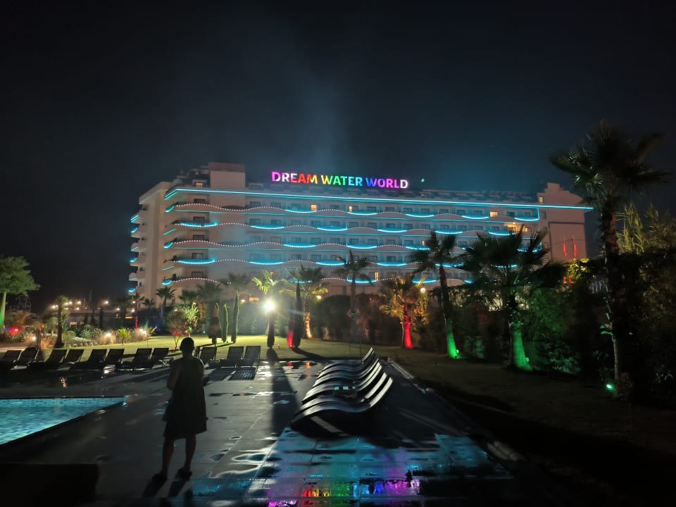 Außenansicht Dream World Aqua Hotel