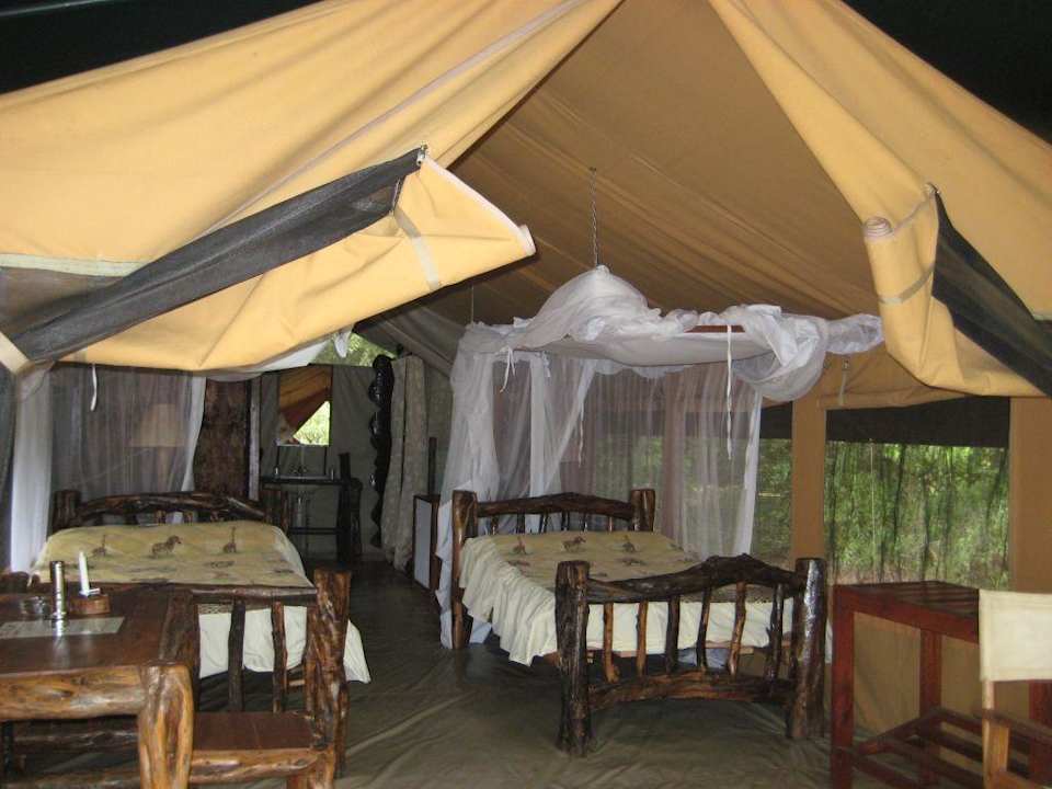 Musterzelt Hotel Ndololo Safari Camp