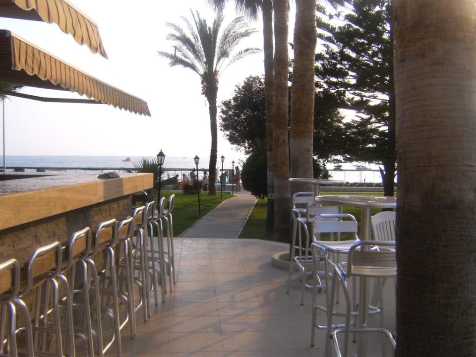 An der Bar Nerton Hotel - Erwachsenenhotel ab 16 Jahren