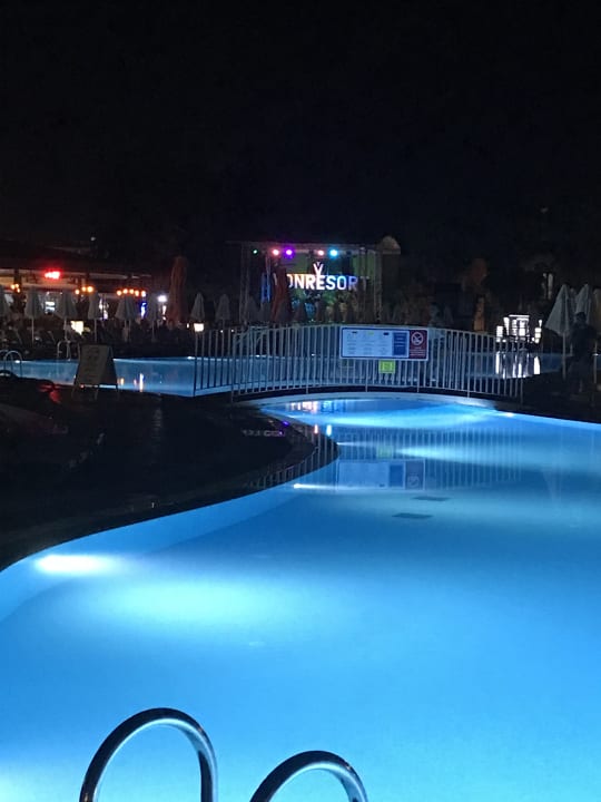 Pool VONRESORT Golden Beach