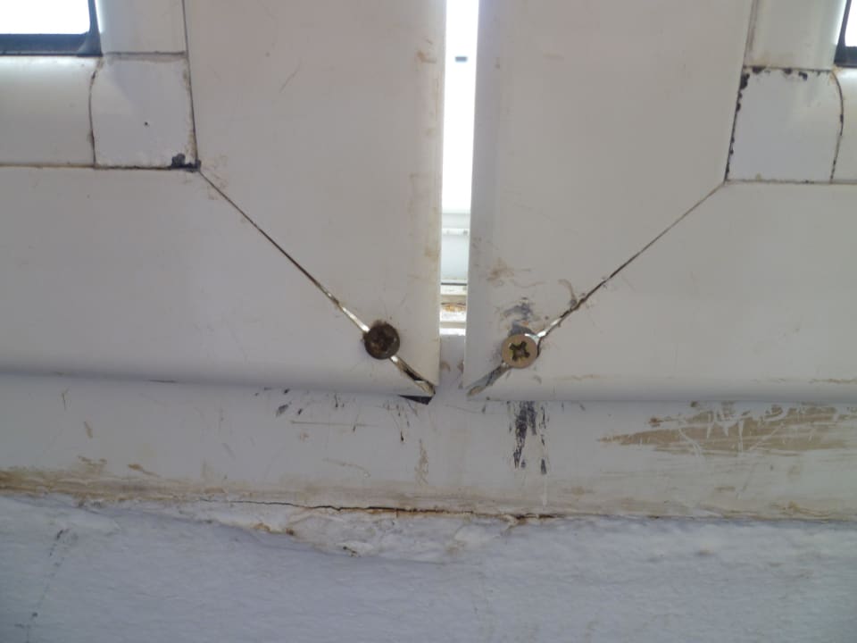 Wenn die Fenster nicht mehr schließen, der Spalt! Hotel Amir Palace