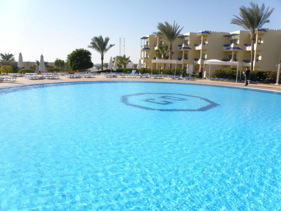 Basen Grand Oasis Resort