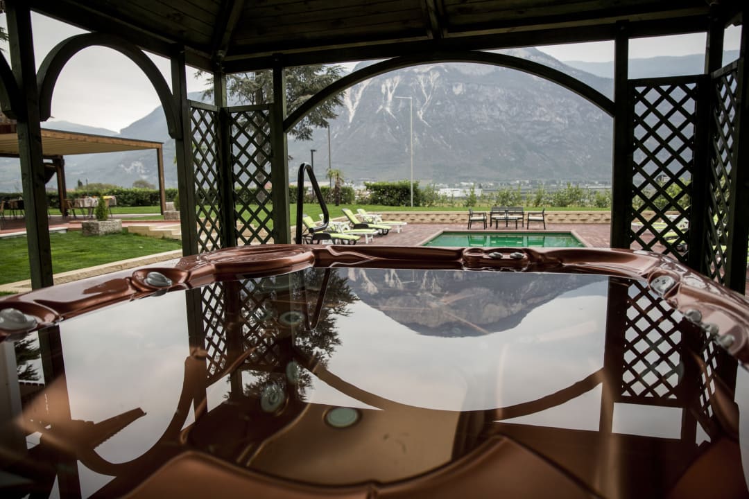 Pool Park Hotel Margreid