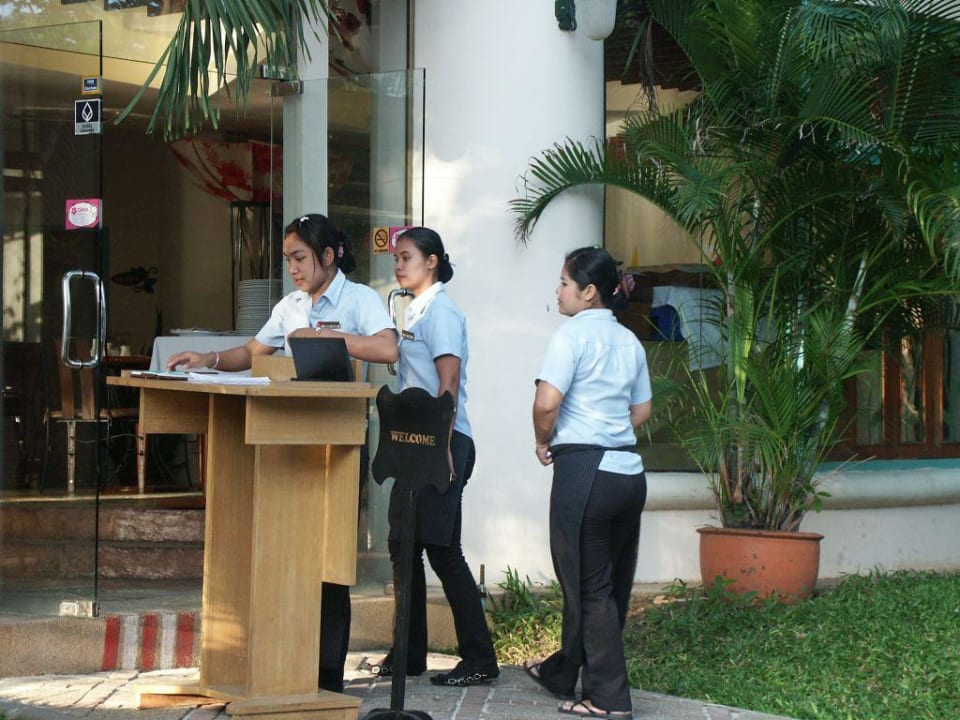 Das Team beim Frühstück MATCHA SAMUI RESORT (formerly Chaba Samui Resort)