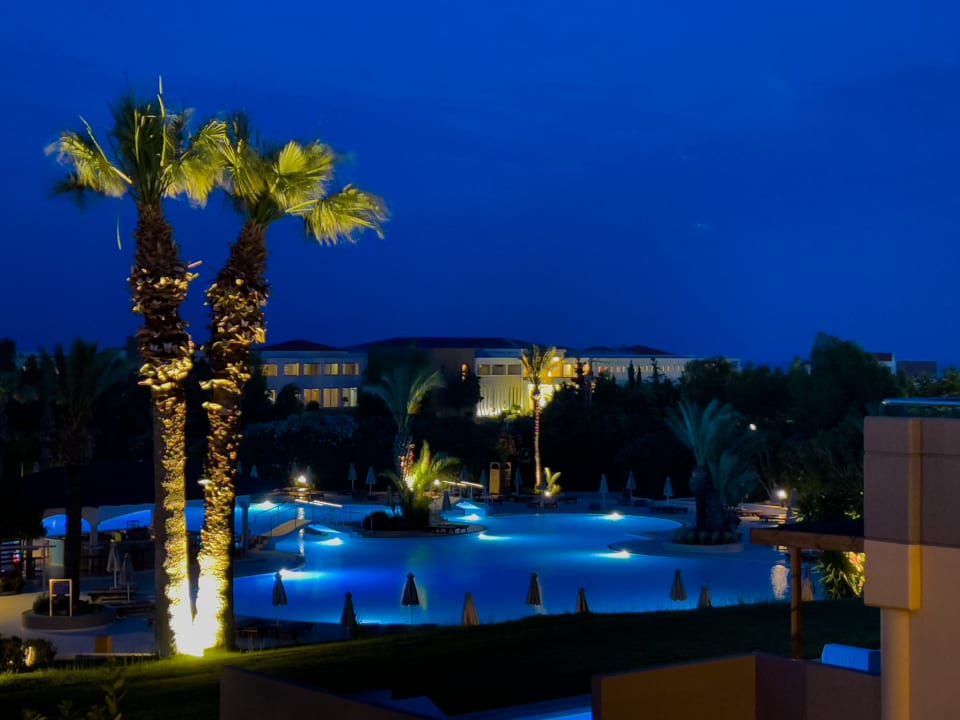 Pool Kresten Palace Hotel