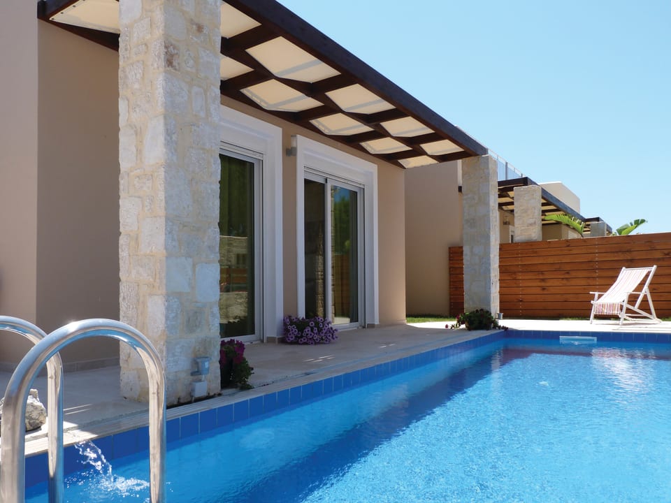 Pool Azure Beach Villas