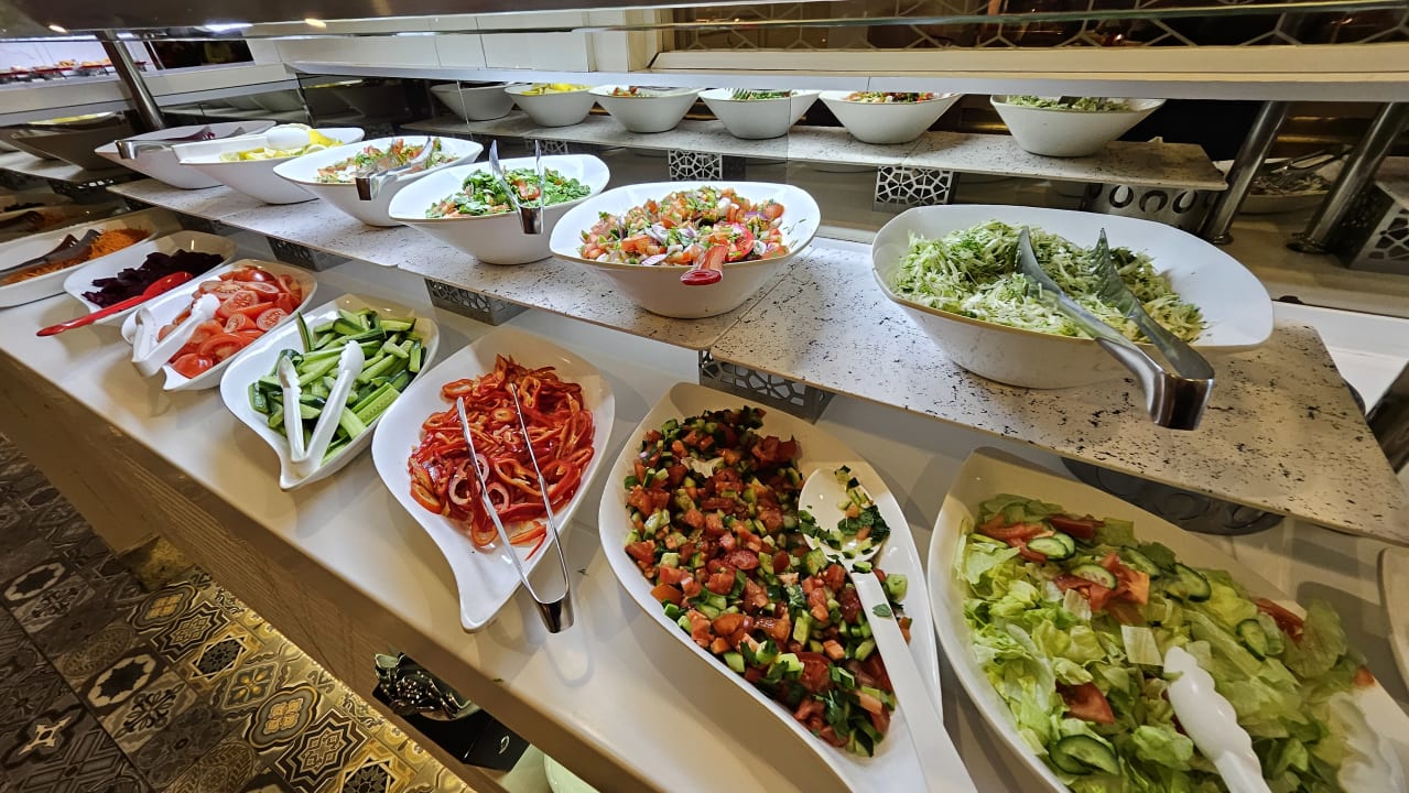 Gastro Royal Taj Mahal Hotel