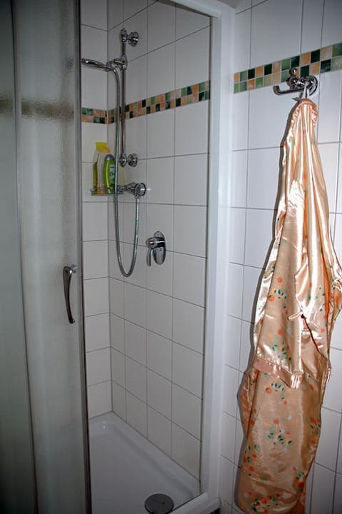 Duschkabine beim Krutzler Genussgasthof & Hotel